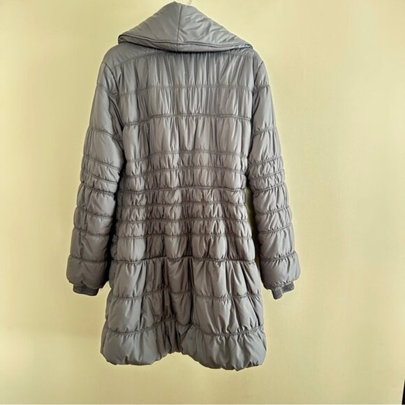 T Tahari Gray Puffer Fitted Women's Jacket Sz M, Preowned perfect condition - Picture 2 of 16